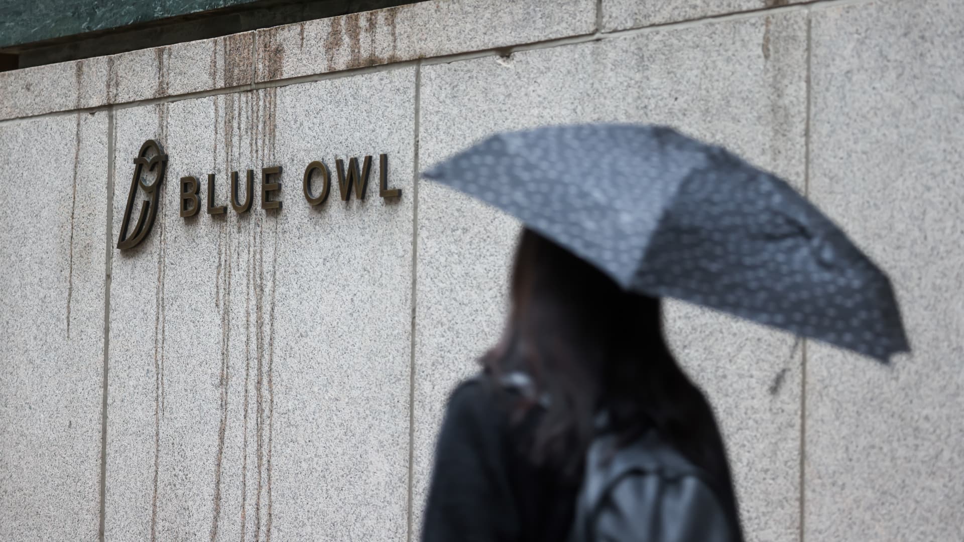 Blue Owl Capital still a buy but will remain choppy through Labor Day, TD Cowen says