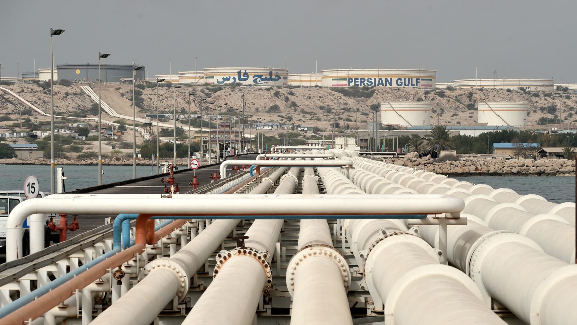 Oil prices extend gains as Trump threatens to escalate Mideast war, Iran targets Kuwaiti tanker