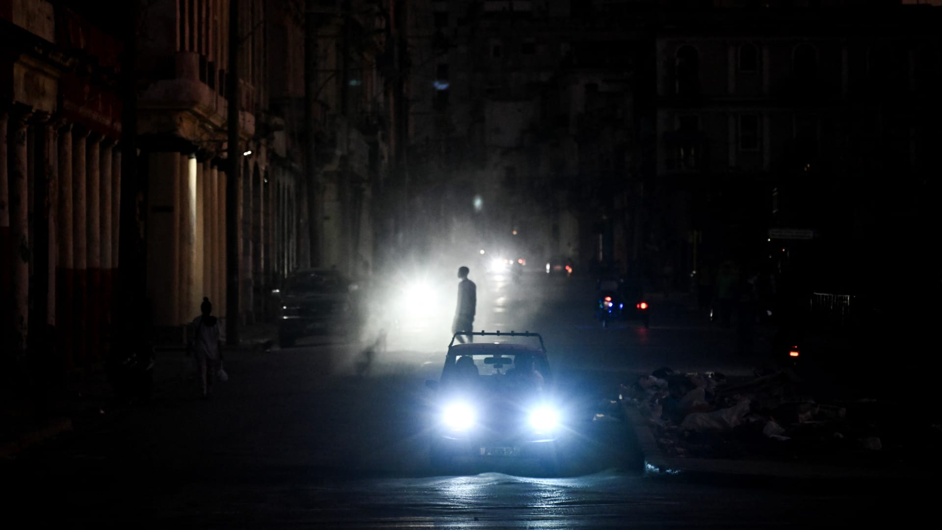 Cuba’s power grid collapses leaving it without electricity for the 3rd time this month