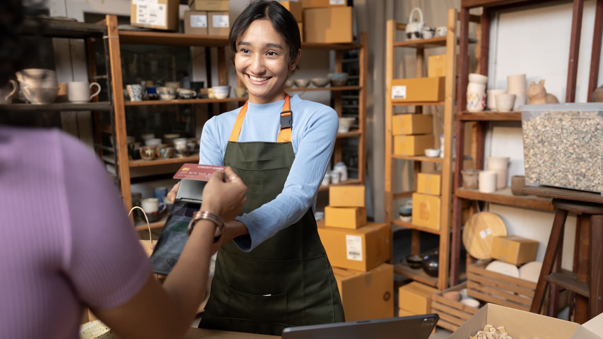 This bargain fintech stock is stuck in a five-year rut. A turnaround is coming