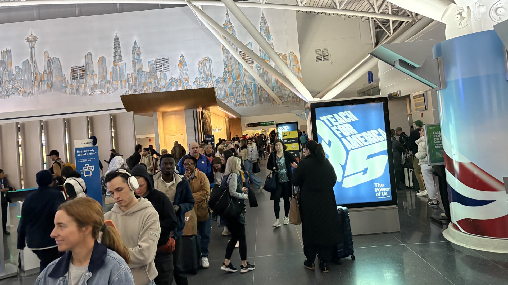 'This is insane.' Long lines plague U.S. airports as TSA officers face second missed paycheck in shutdown