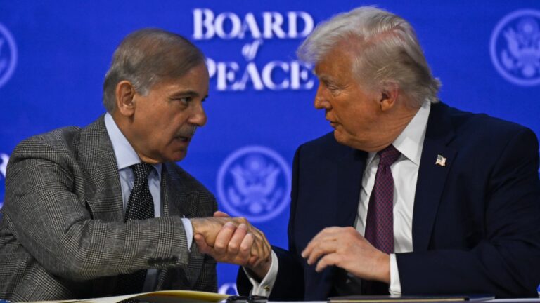 Pakistan offers to facilitate U.S.-Iran war talks as Trump, Tehran give mixed signals