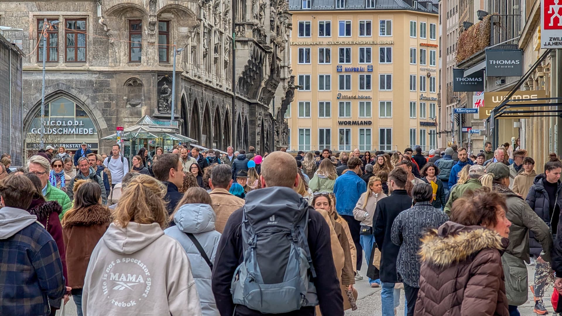 ‘All bets are off’: European borrowing costs hit 15-year highs as investors brace for rate hikes