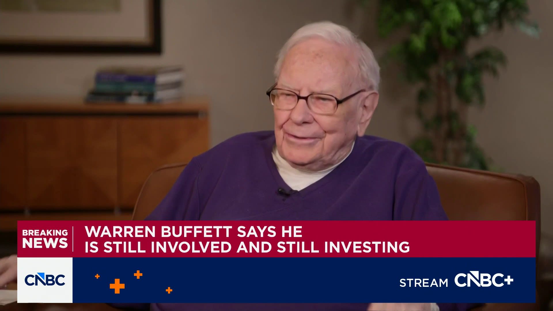 Warren Buffett says he’s still making calls on investments at Berkshire, flags ‘tiny’ new buy