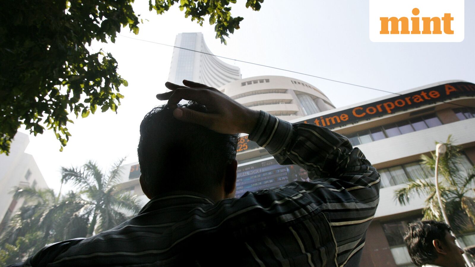Stock Market Crash LIVE: Sensex tanks 1,500 points, Nifty 50 falls below 23,400; HDFC Bank shares slip 8%