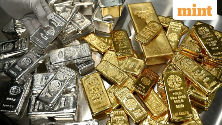 Gold, Silver Rates Today LIVE: MCX gold rate falls below  ₹1.63 lakh, silver gets cheaper by  ₹7,000 per kg