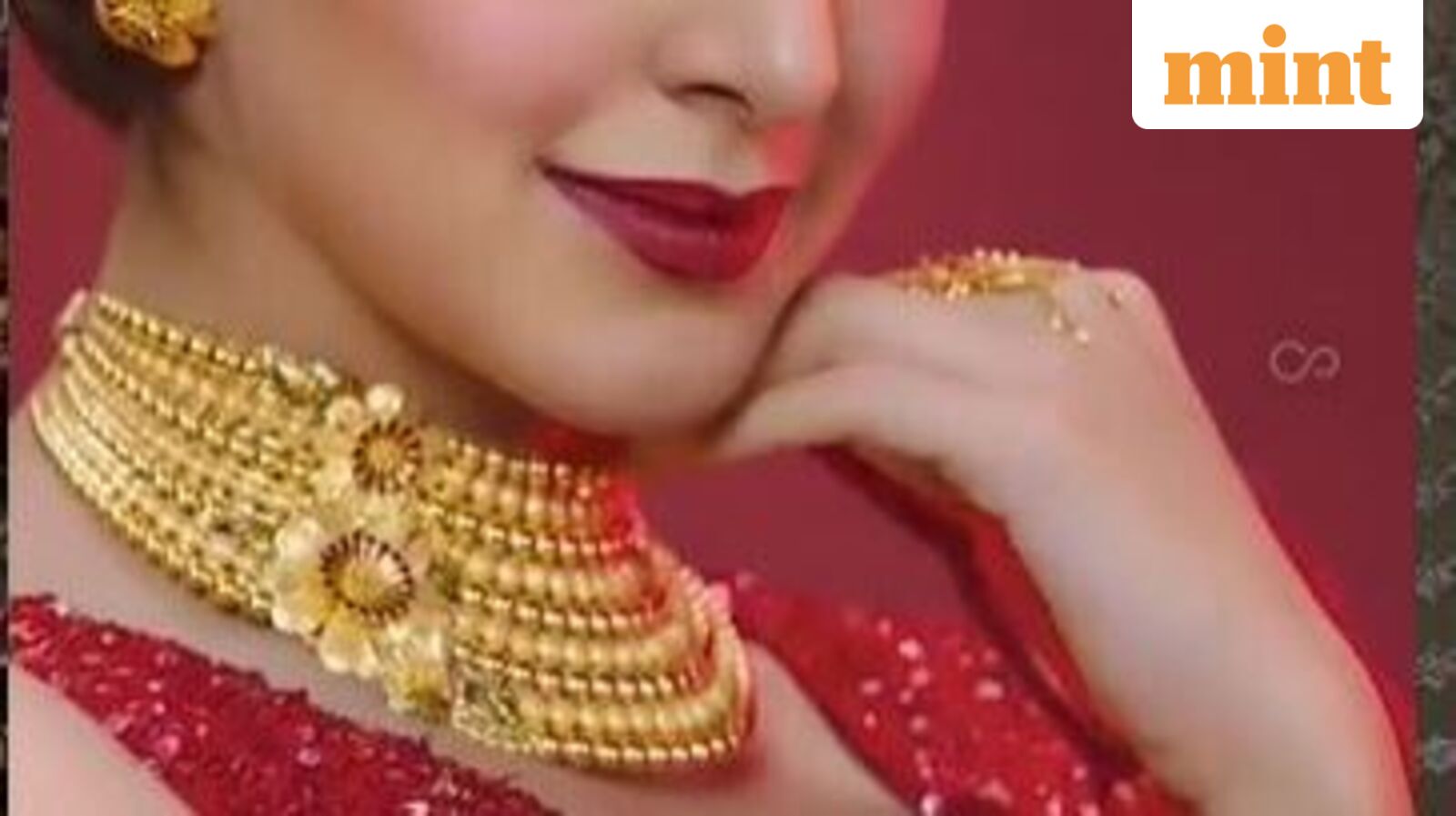 Gold rate today in India at  ₹1.61 lakh as US dollar dips on cooling crude oil prices. US-Iran war in focus