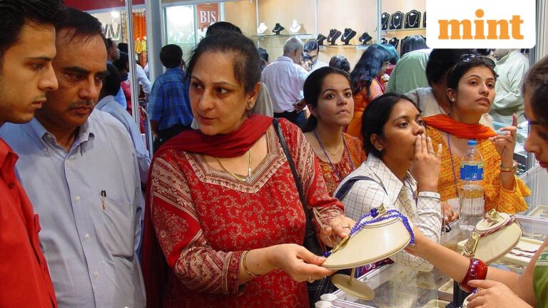 Gold rate today in an uptrend as fall in oil prices eases inflation fears; US Fed rate cut, dollar in focus | Stock Market News