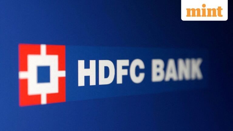 HDFC Bank share price extends losses to fourth straight session. Time for bottom-fishing? | Stock Market News