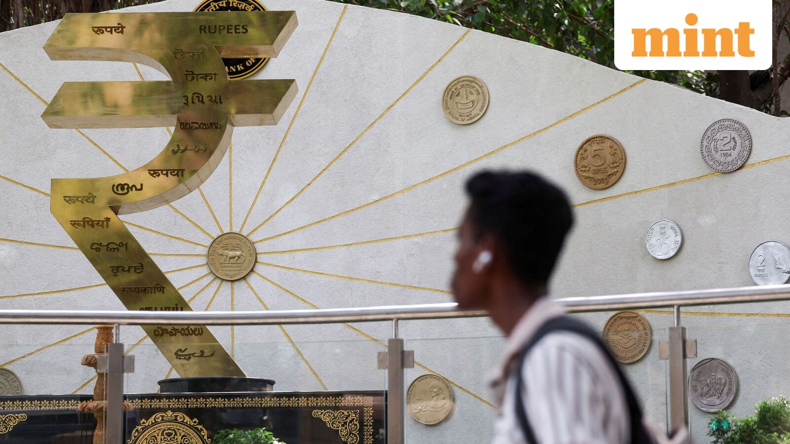 Rupee crosses 94/$ mark for first time, set for worst fiscal year fall since 2014