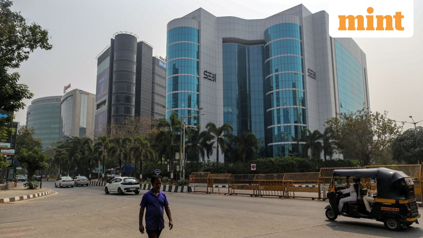 Sebi sets up working group to review overlap between MF distributors and RIAs