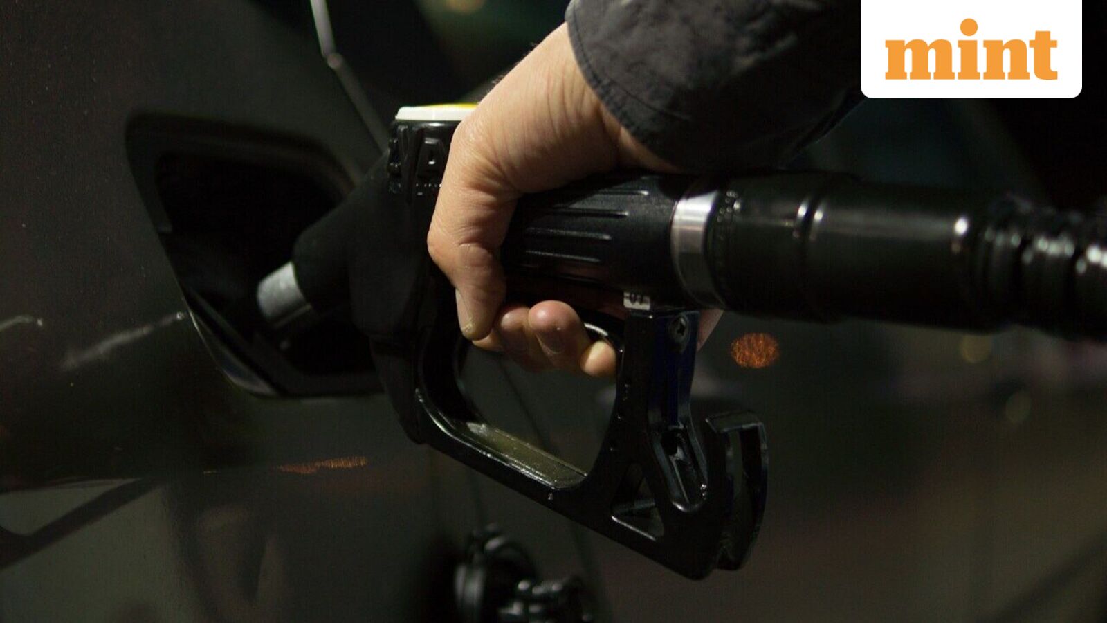 IOC, HPCL to BPCL: OMC stocks fall up to 7% as crude oil price spikes to $114 on flare-up in US-Iran war