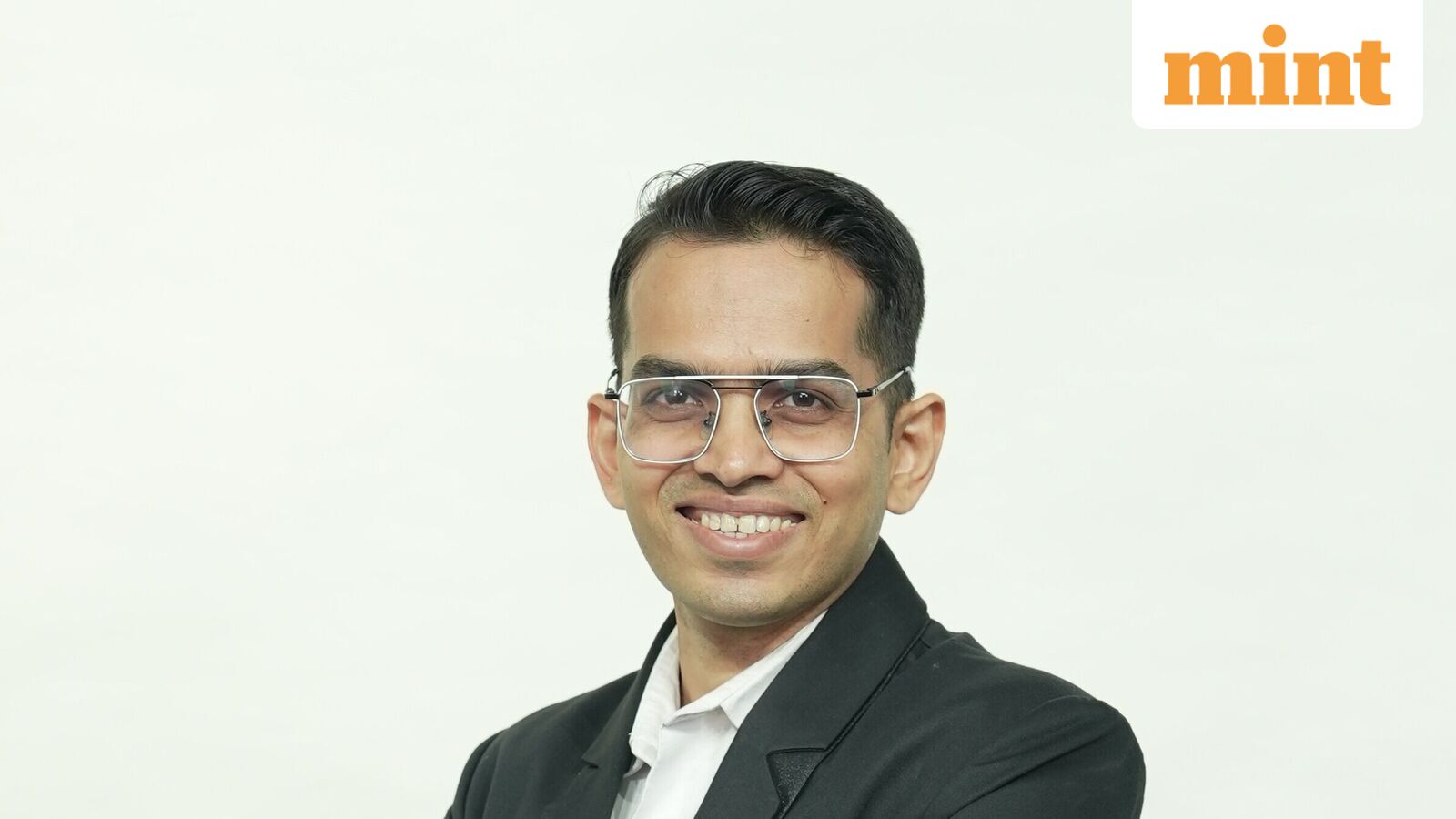 Shares to buy or sell: Ruchit Jain of Motilal Oswal recommends Bajaj Finance, Granules stock to buy today - 25 March | Stock Market News