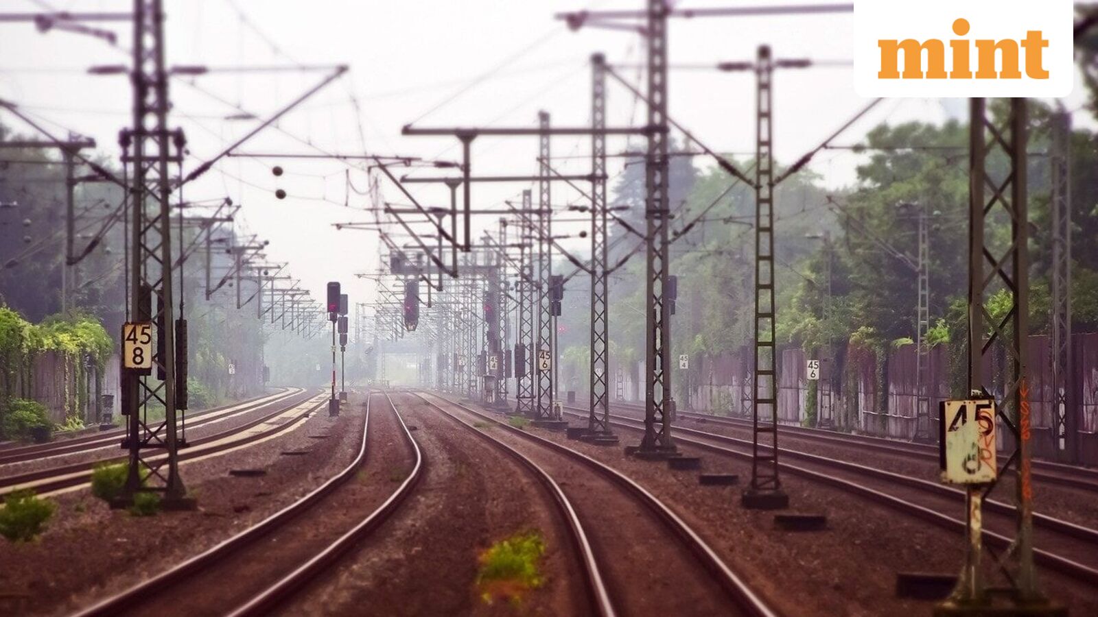 Navratna PSU stock IRFC declares second interim dividend. Record date, other details