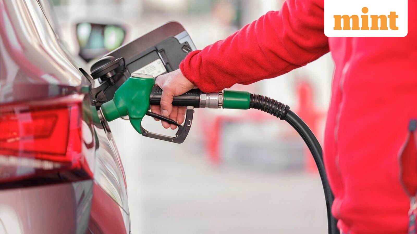 IOC, BPCL to HPCL: Beware! OMC stocks can crash another 20% amid crude oil price spike