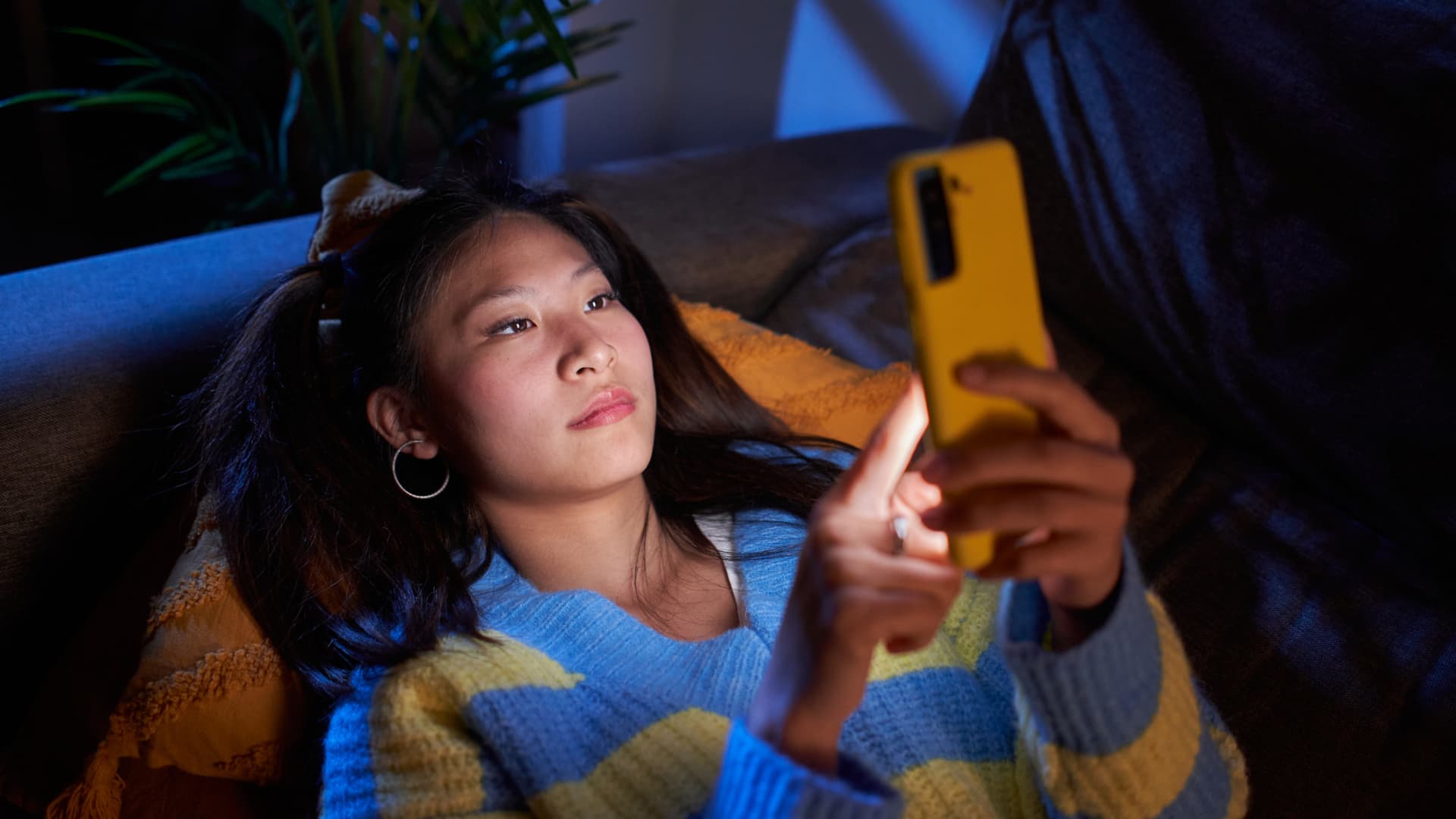 Stay afloat: The 4 money moves that matter after a layoff