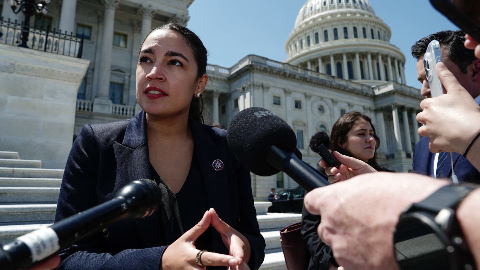 Trump faces calls for removal over threats to wipe out 'whole civilization' in Iran