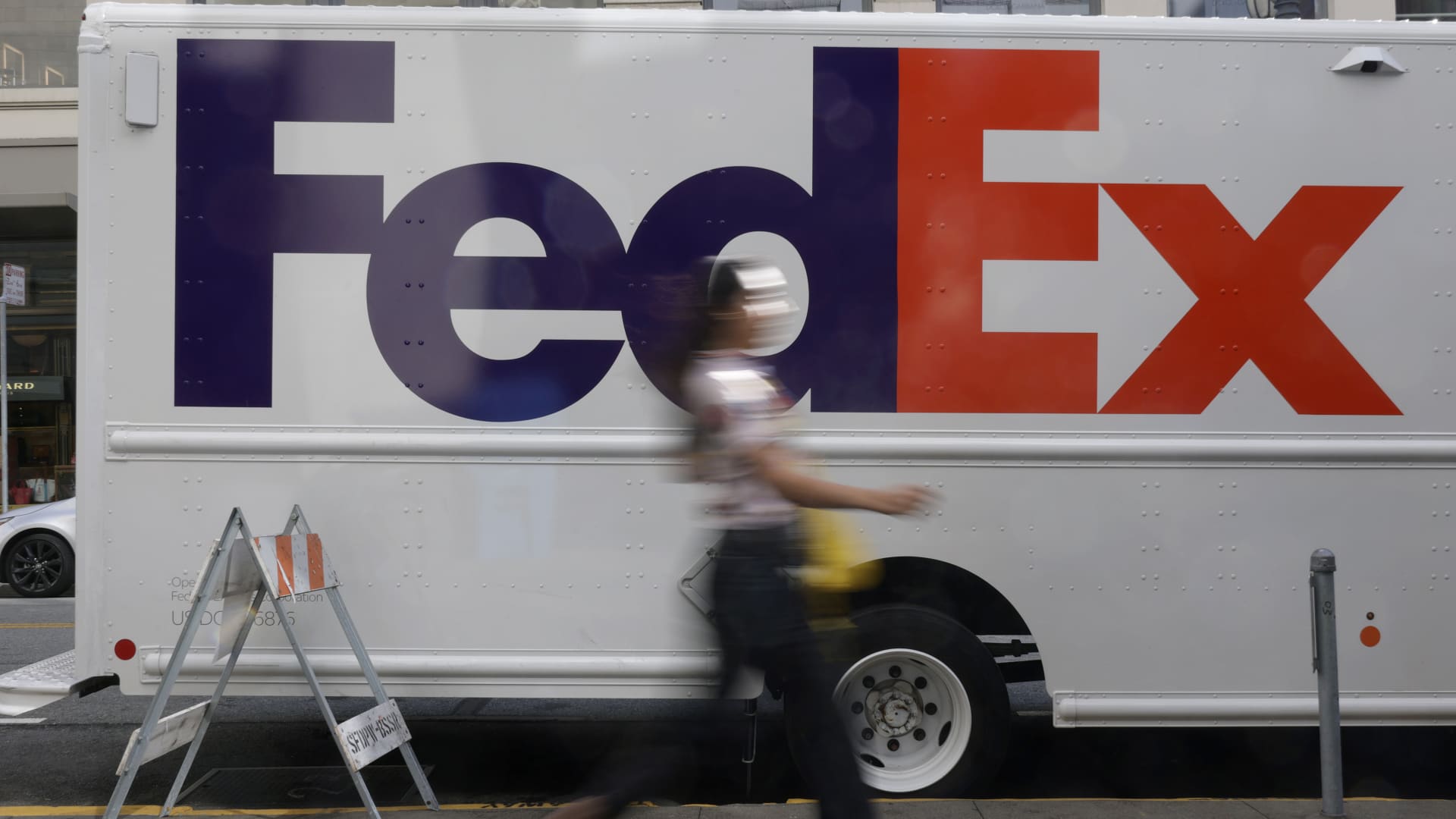 FedEx trucking spinoff targets 2026 operating margin of 12%