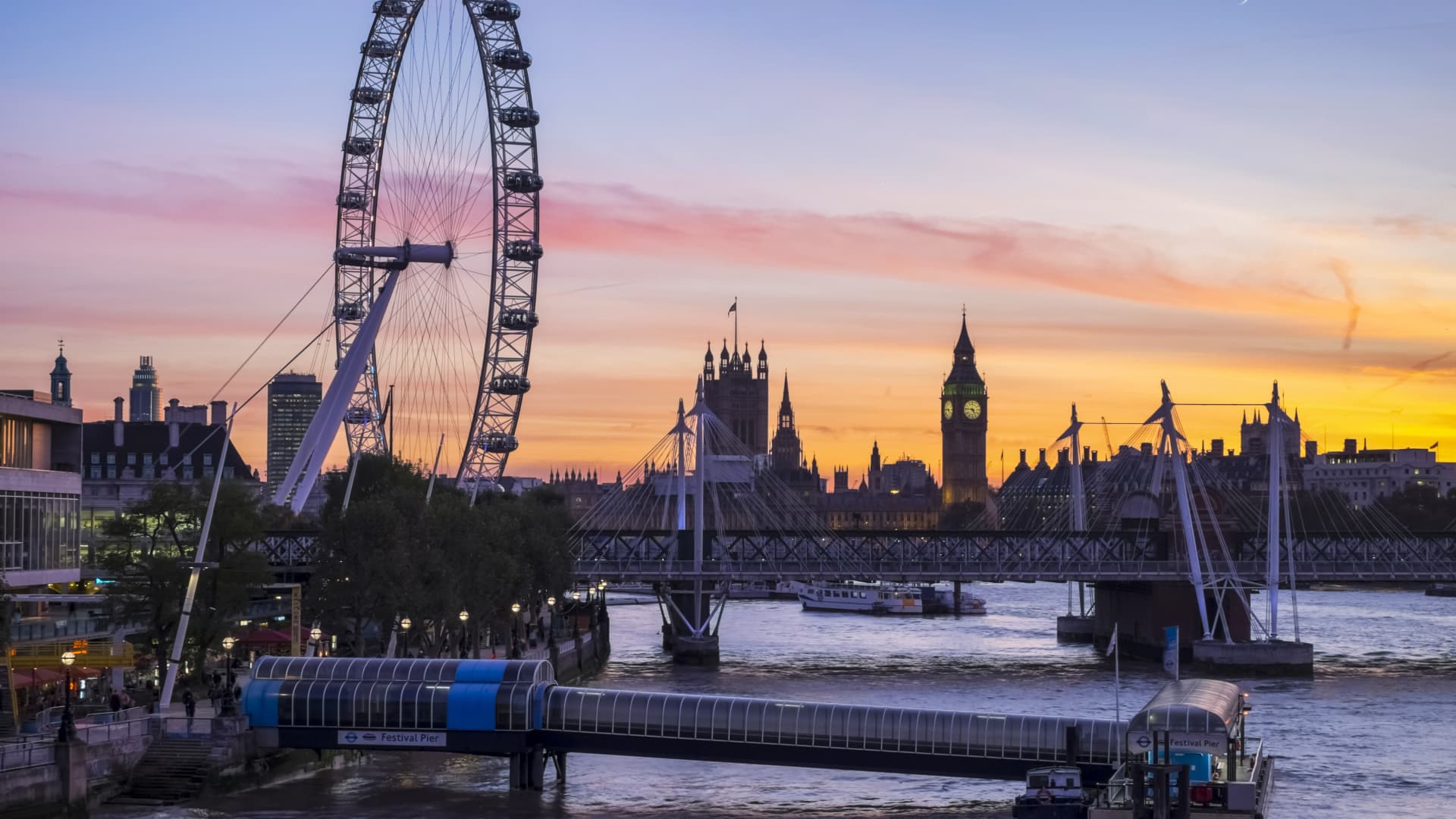 UK economy grew 0.5% in February, beating economists' expectations by a long shot