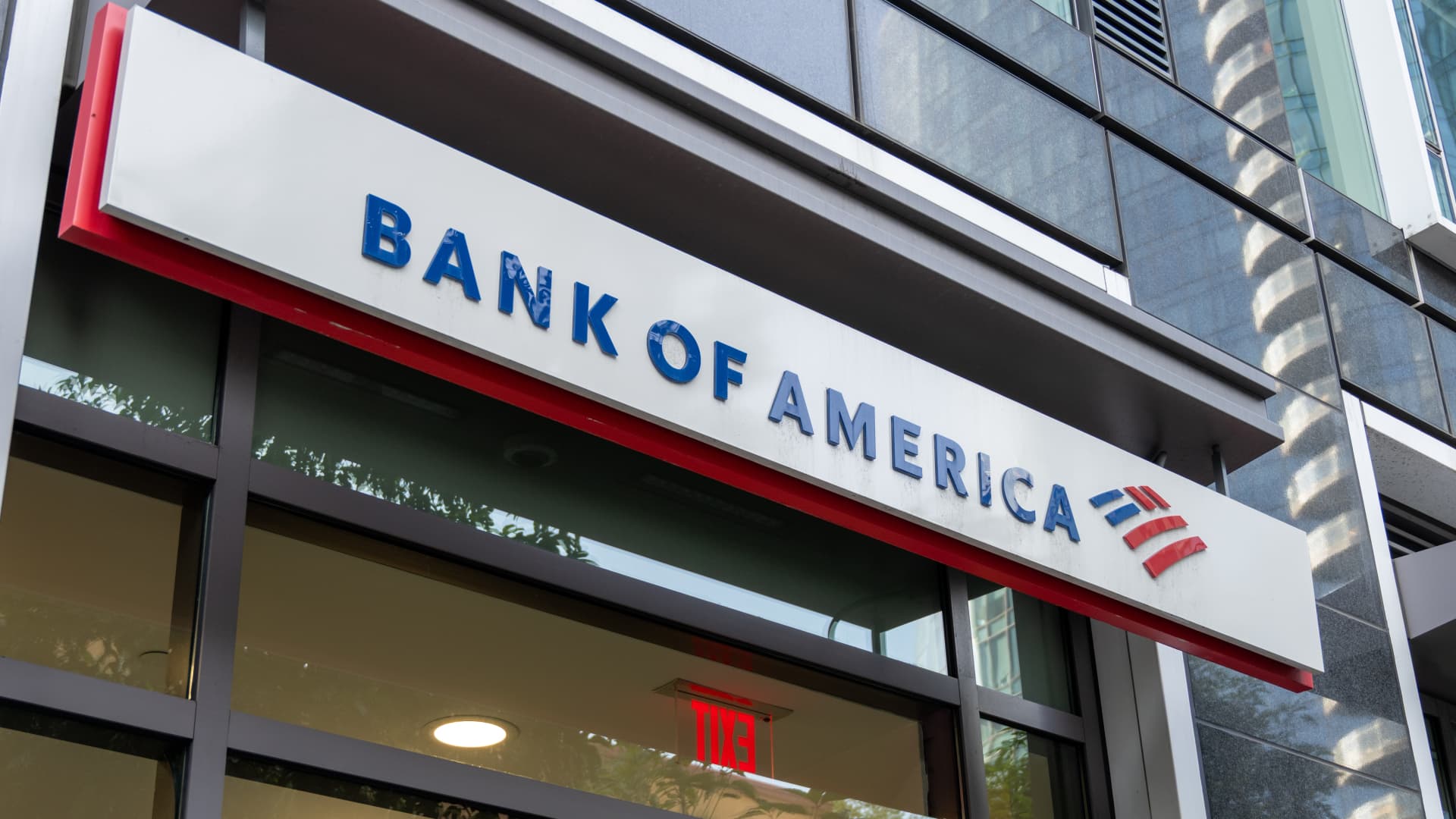 Stocks making the biggest moves premarket: Bank of America, Broadcom, Robinhood & more