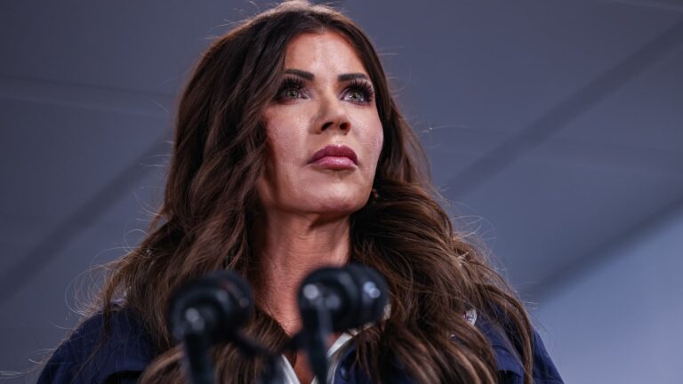 Thief who swiped purse of ex-DHS chief Kristi Noem gets 3 years in prison