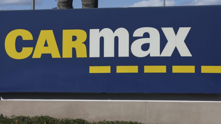 Stocks making the biggest moves midday: CarMax, Robinhood, Credo Technology, Wells Fargo & more