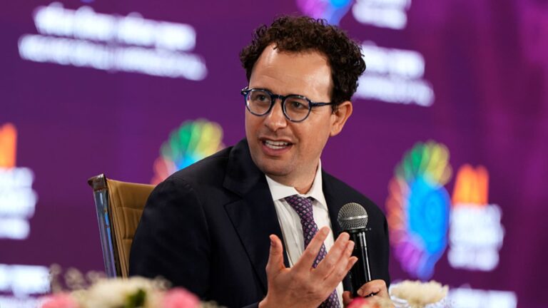 Anthropic rolls out Claude Opus 4.7, an AI model that is 'broadly less capable' than Mythos