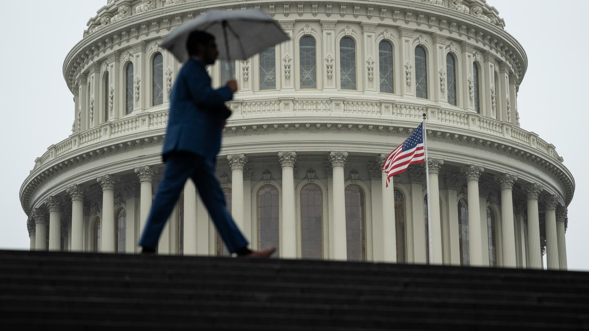 AI becomes contentious issue in midterms over donations