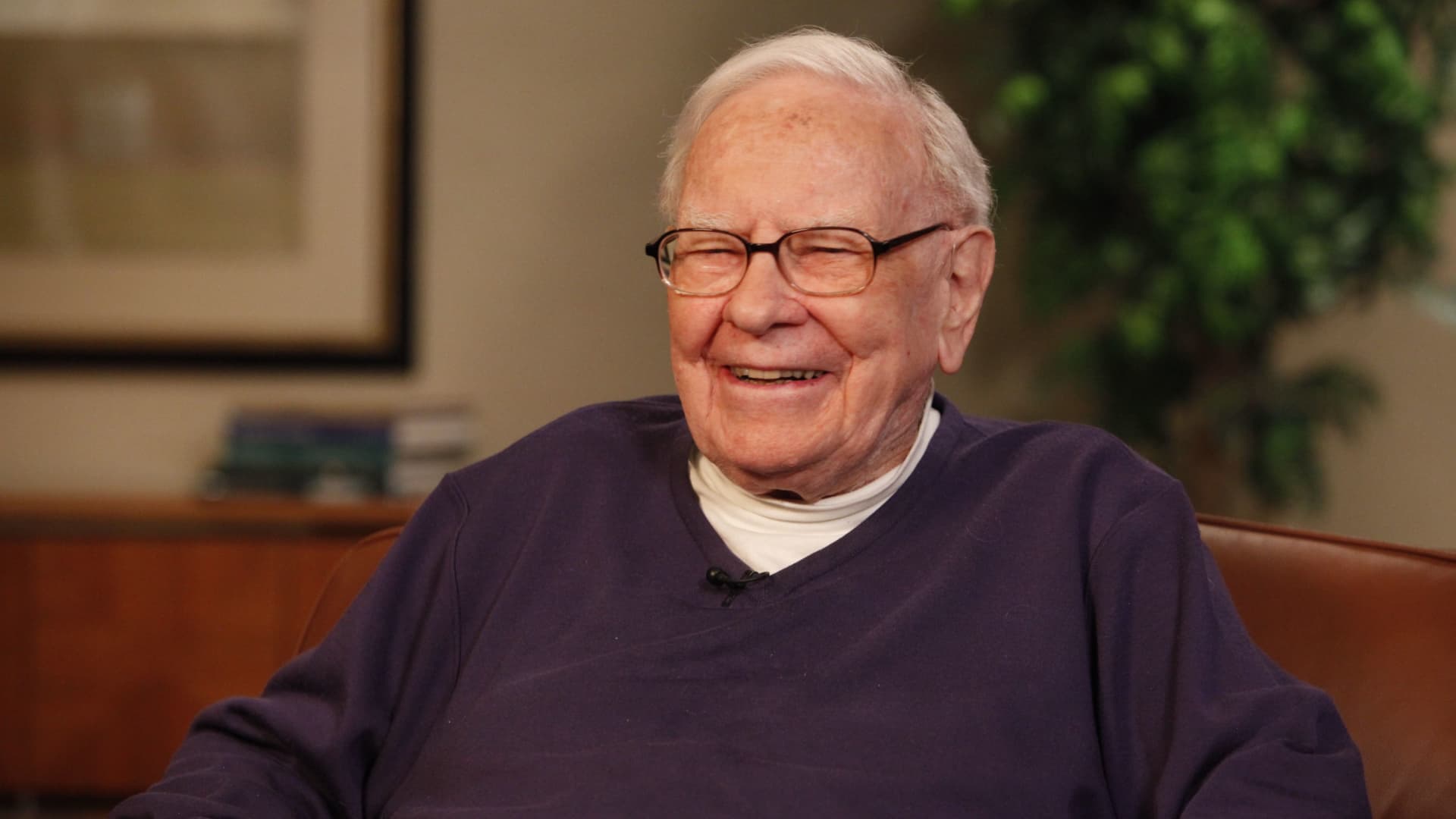 Buffett may end donations to Gates charity over Bill's ties to Epstein