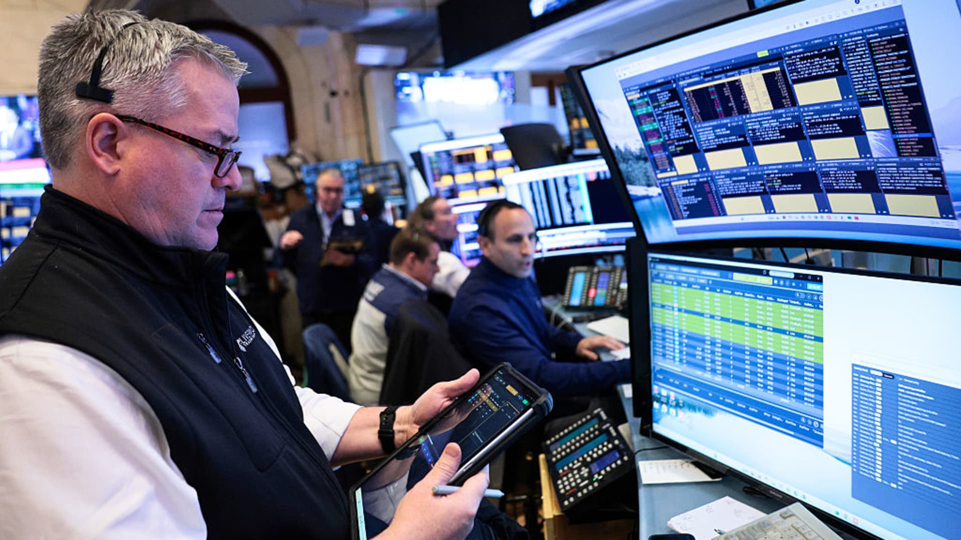 Jim Cramer says this is the real reason why stocks are shrugging off Iran war fears