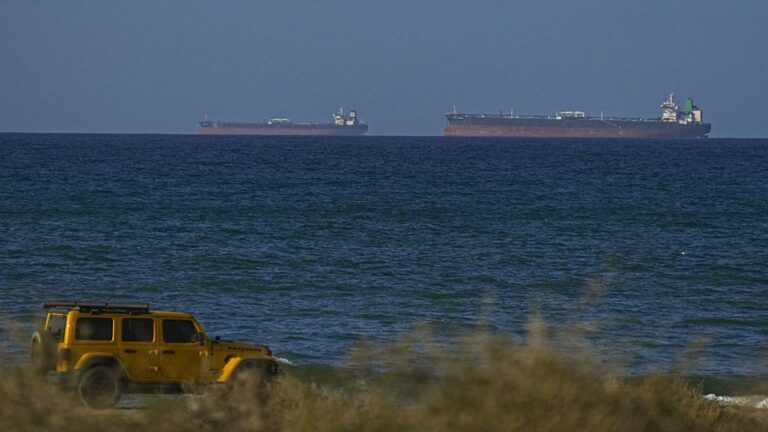 The indicator guiding our next move as stocks shake off breakdown in peace talks