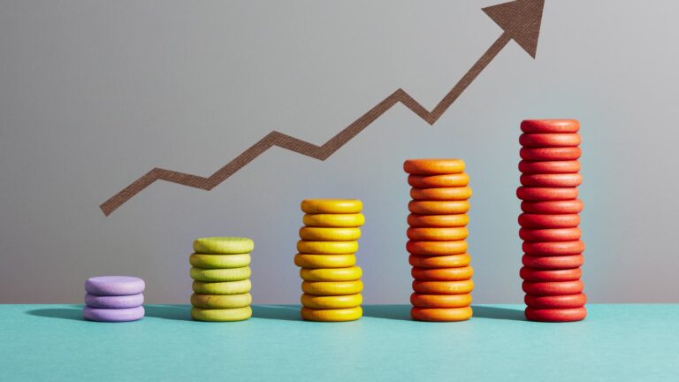 Airlines are raising checked bag fees. Here's how to avoid paying with credit cards