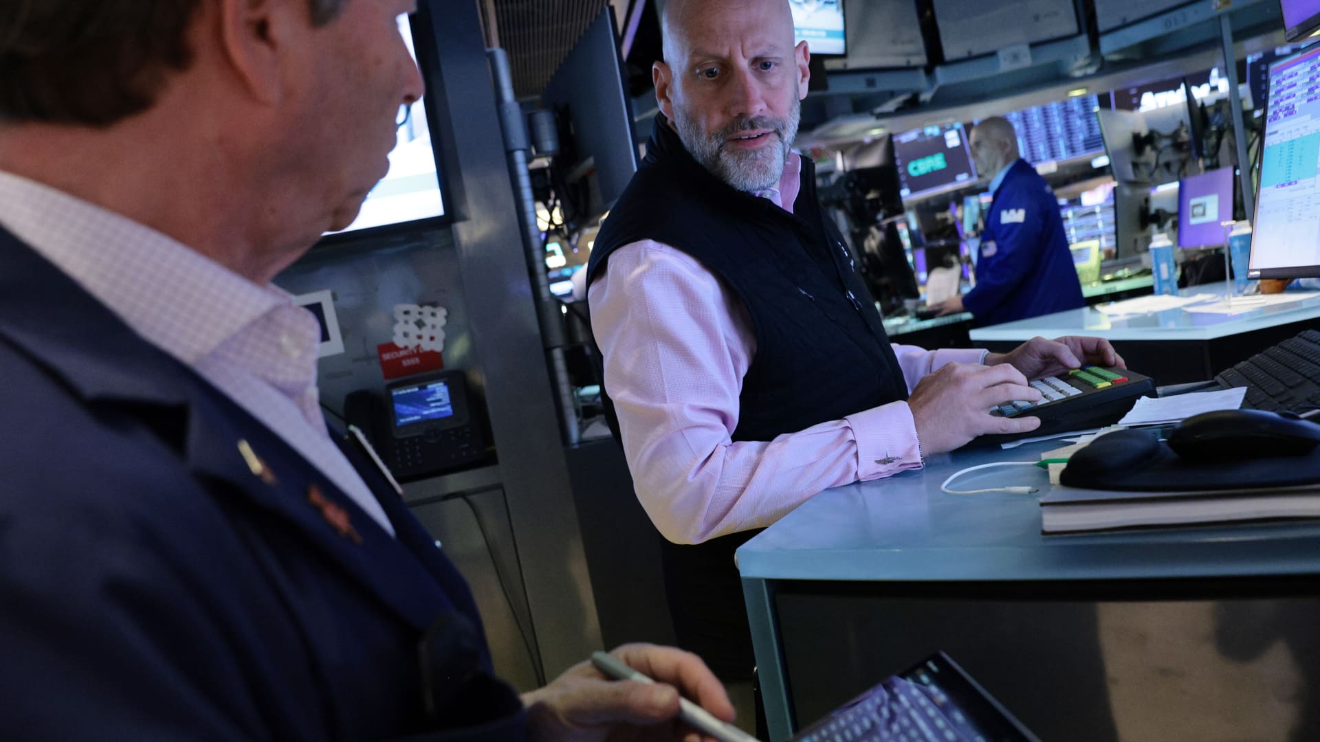 European markets eye mixed open as traders assess Iran war latest