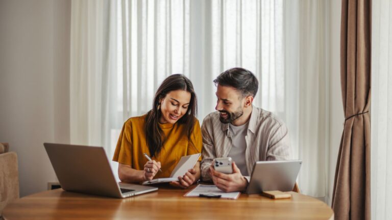 Wells Fargo Investment Institute says now is the time to lock in 5% yields on these bonds
