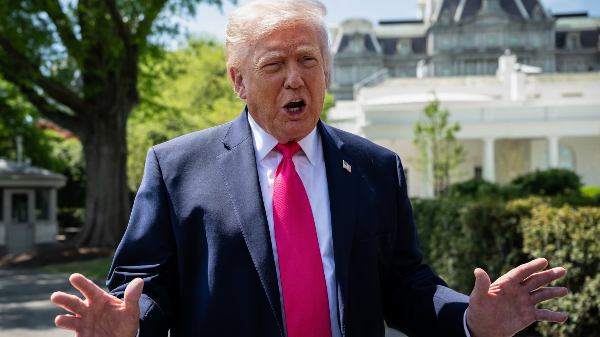 Trump extends ceasefire in Iran, citing 'seriously fractured' Iranian government