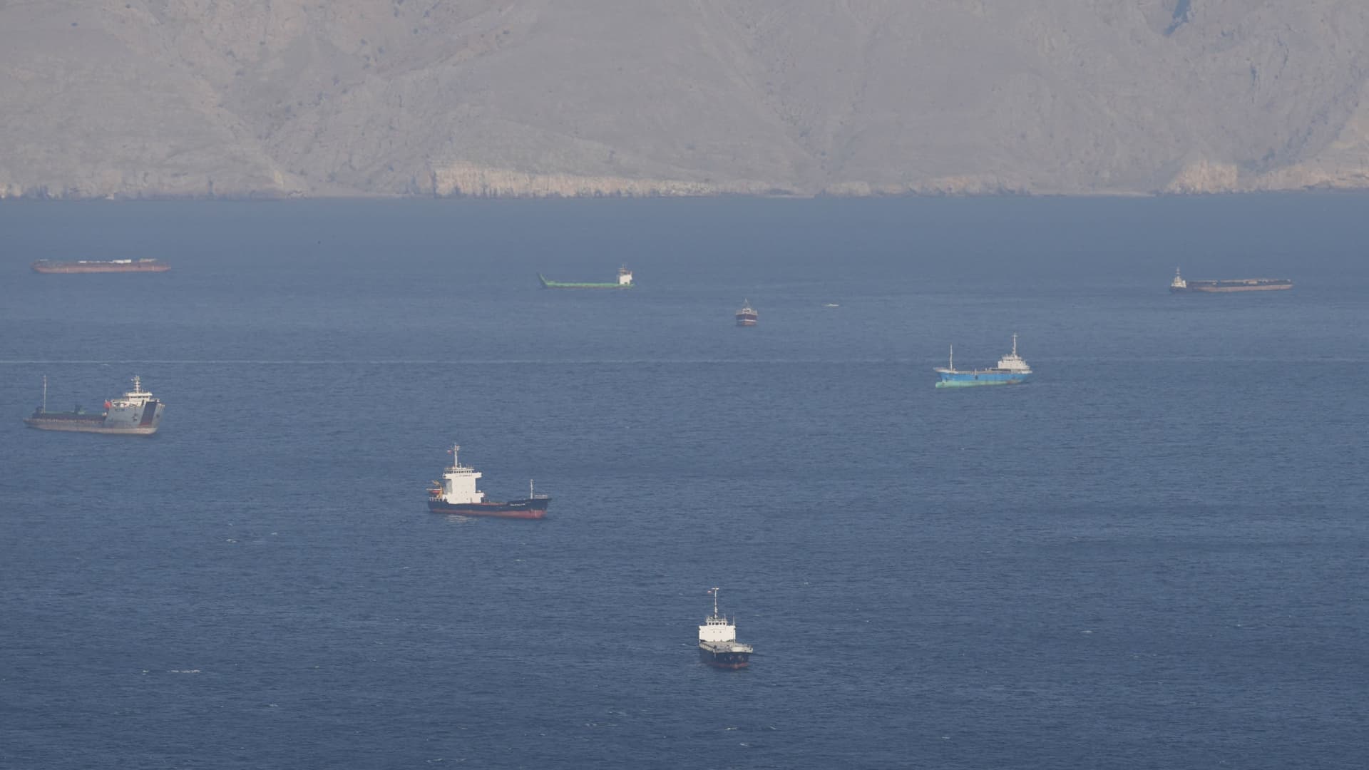 Strait of Hormuz remains basically closed as Iran seizes ships after Trump ceasefire extension