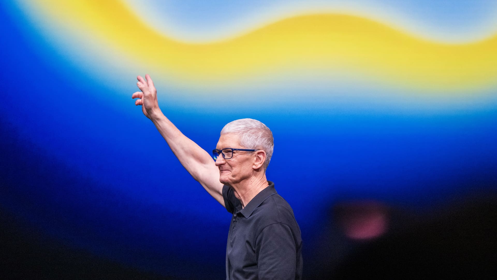 Tim Cook is exceptional at this leadership skill. I saw it when I interviewed at Apple 16 years ago—and still think about it today