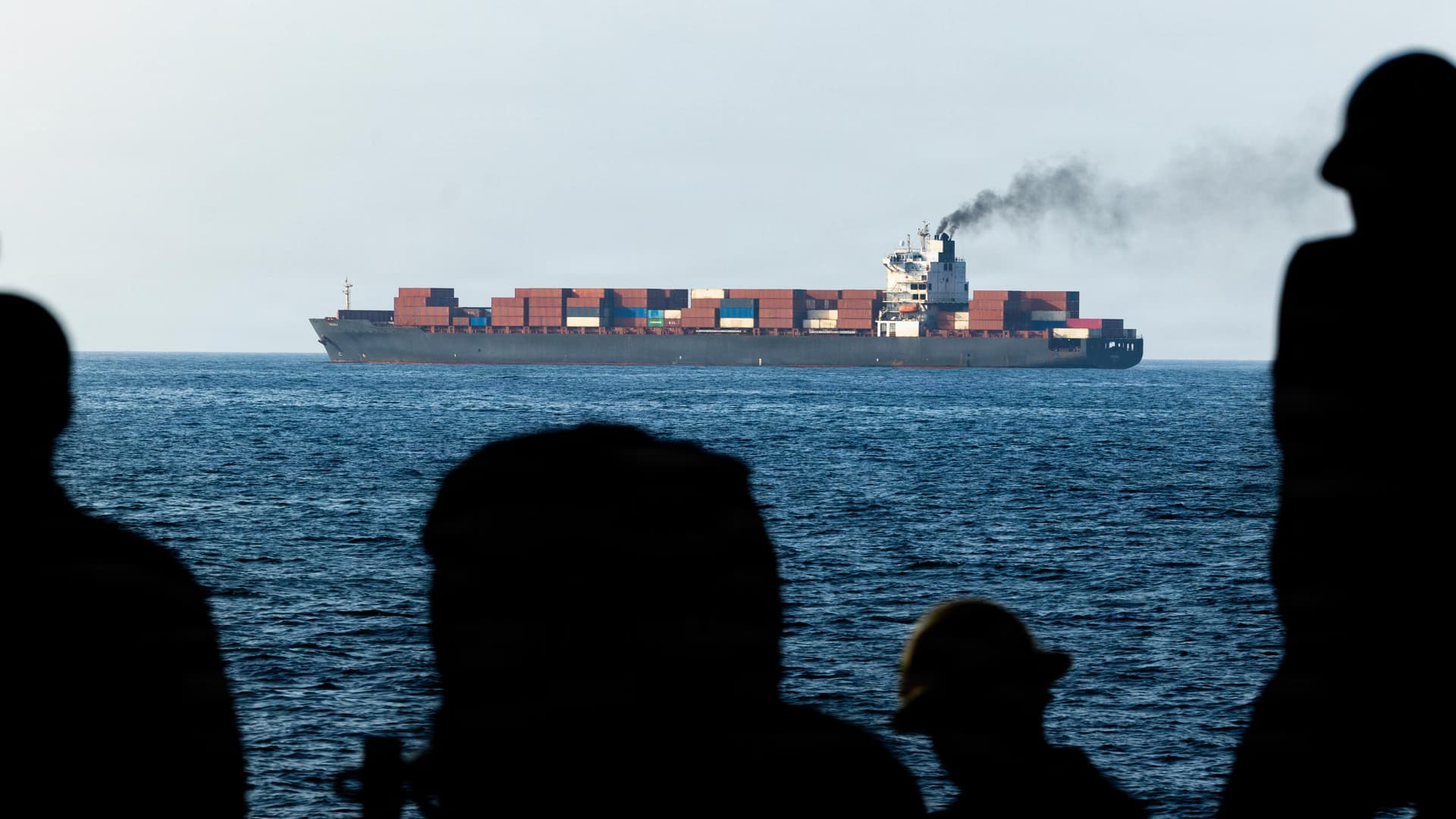 Iran would reopen Strait of Hormuz, postpone nuclear talks if U.S. lifts blockade and war ends: Reports