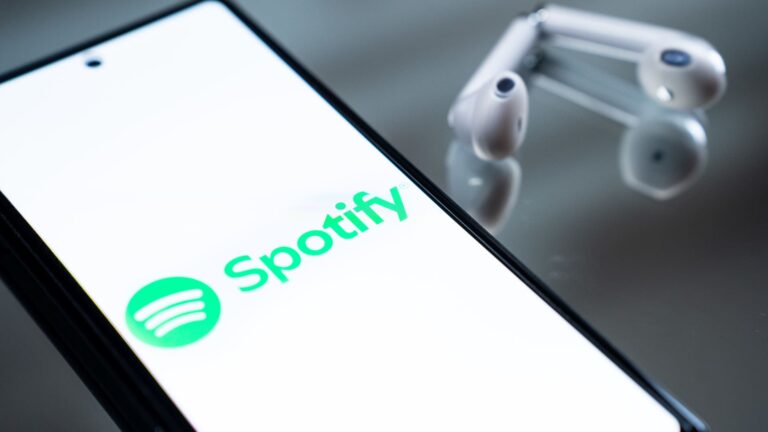 Spotify stock plummets after earnings beat expectations as guidance disappoints