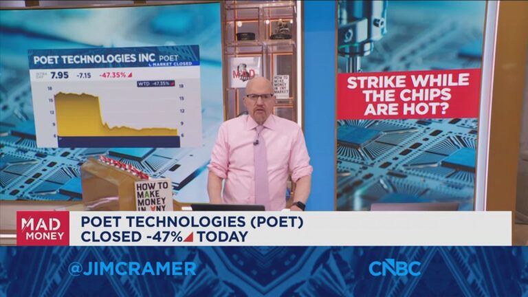 These types of moves in semis and data center stocks worry me, says Jim Cramer