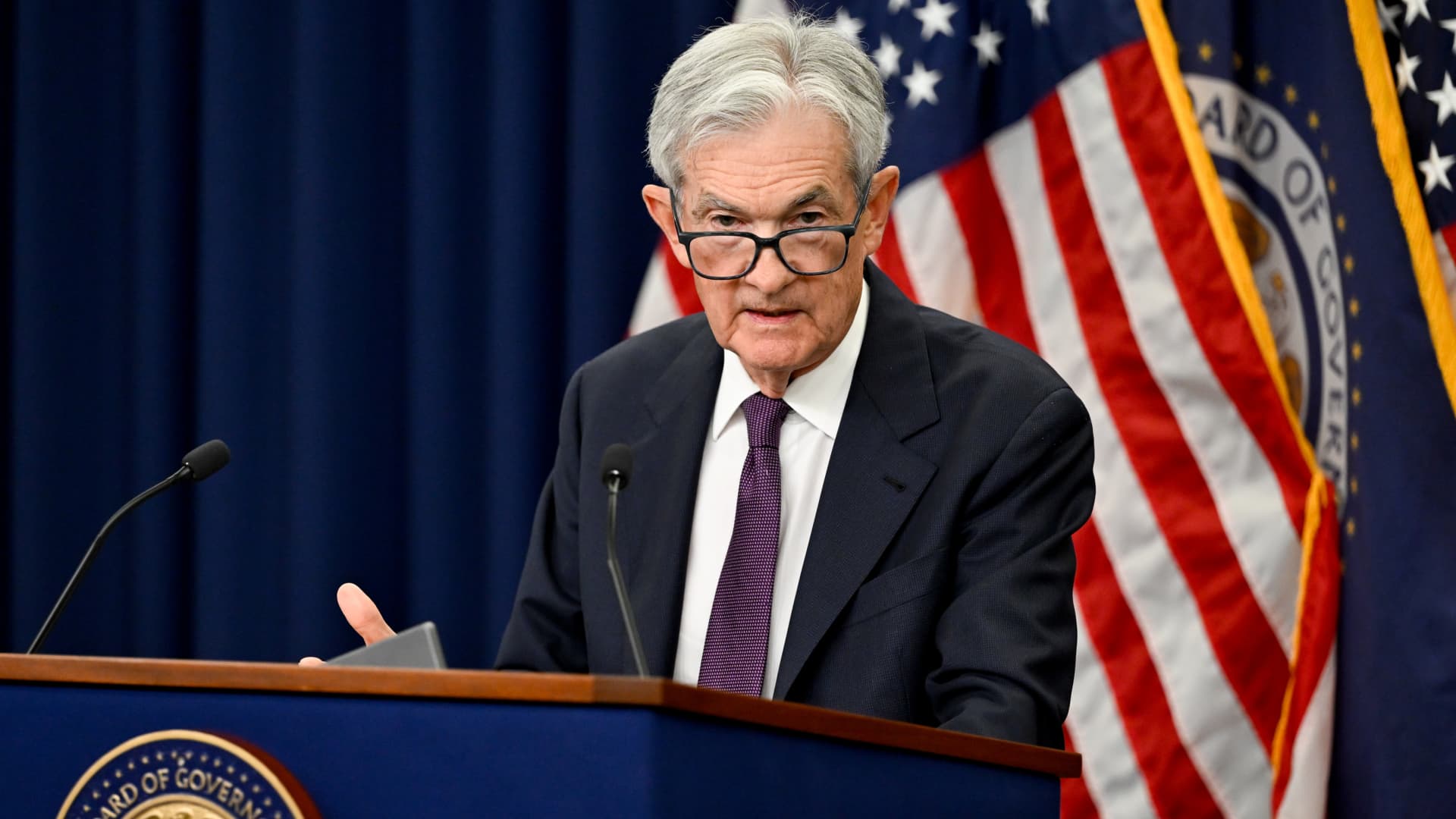 Major Fed rate dissent, Powell to stay on — plus, Boeing takes an unwarranted hit