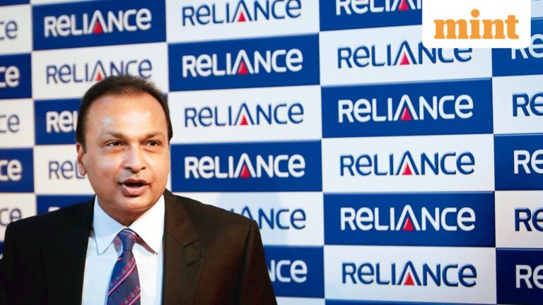 Penny stock under Re 1 Reliance Communications hits 5% upper circuit after this update