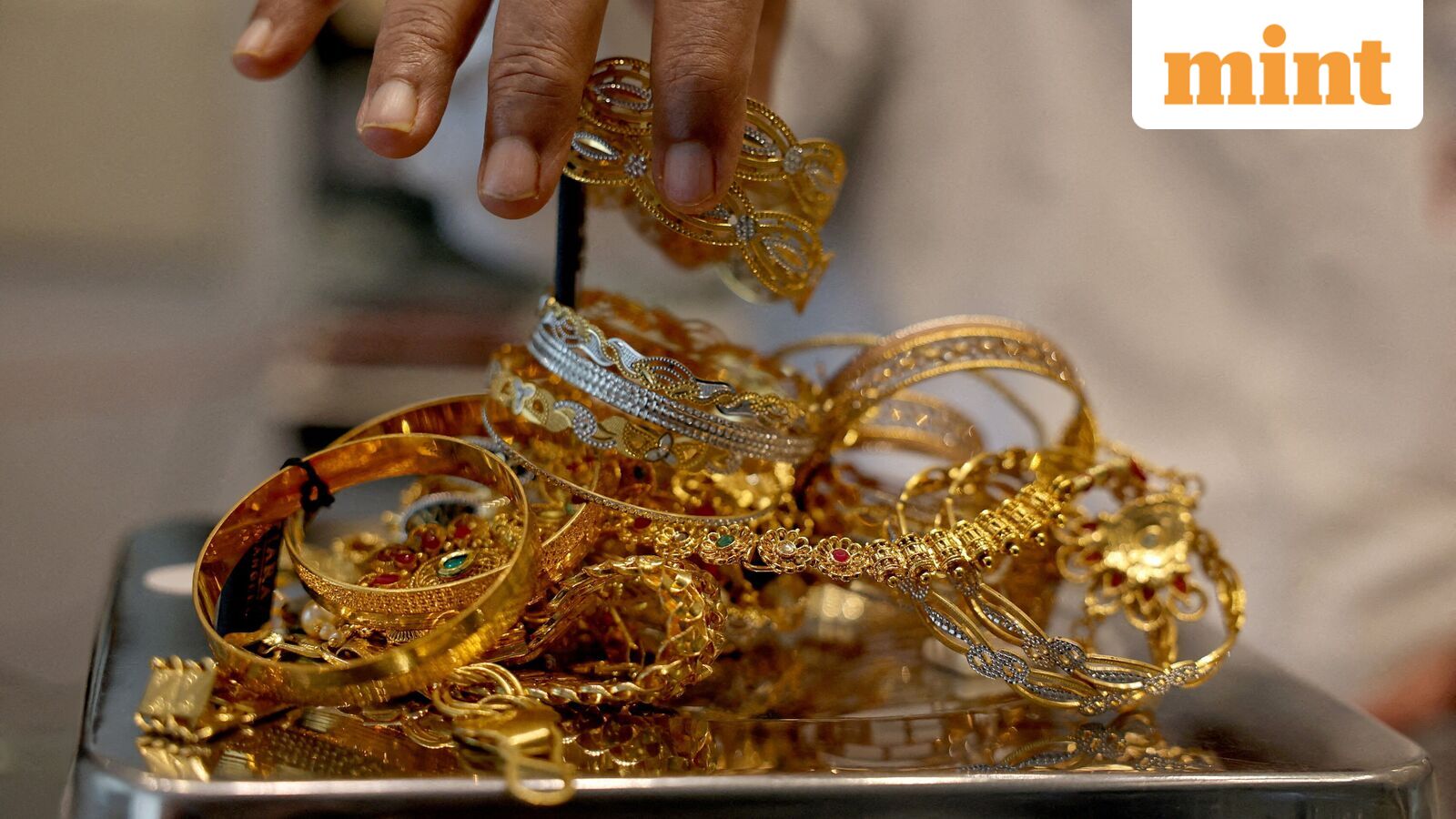 Gold, silver prices today: Check retail rates of 24K, 22K gold, 999 silver on 18 April in Delhi, Mumbai, Pune, others