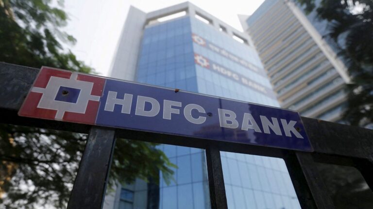 HDFC Bank Q4 Results: Net profit rises 9% to  ₹19,221 crore, NII up 3.8% YoY; declares dividend of  ₹13 per share