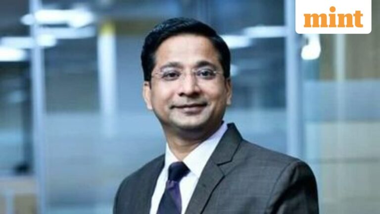 Rajesh Palviya of Axis Sec suggests Glenmark Pharma, Marico, SAIL shares to buy on 24 April