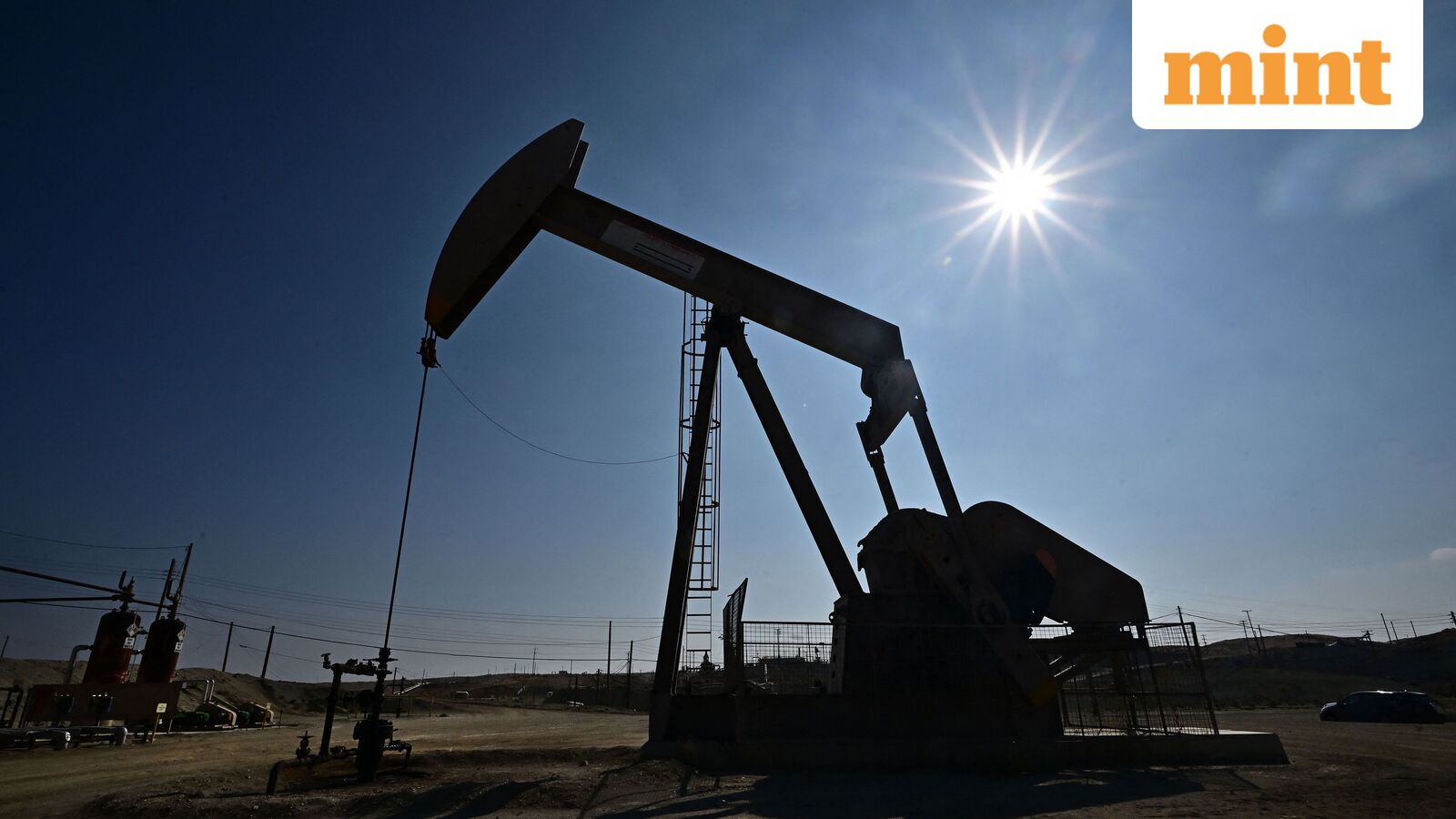 MCX crude oil prices headed for weekly loss amid fragile US-Iran ceasefire; what’s the strategy ahead?