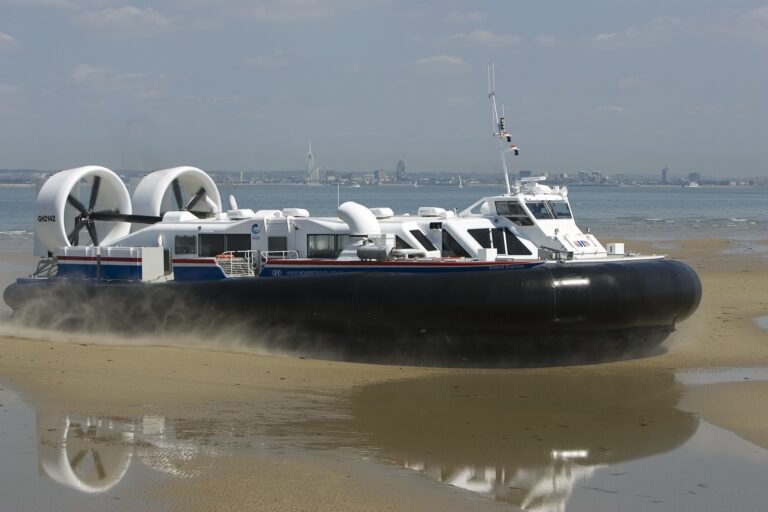 Hovercraft sale expands offshore oil and gas support capacity in Caspian Sea
