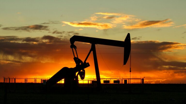 Crude oil prices extend losses for second day on US-Iran peace talks hopes; Brent oil slips below $95 a barrel