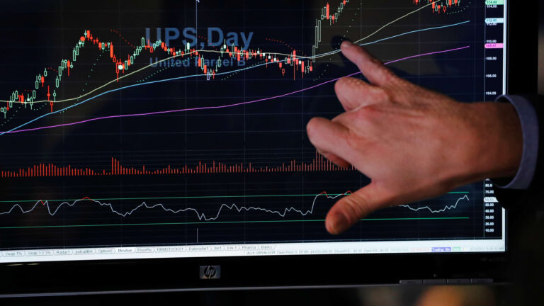 These tech stocks have seen bullish 'flag patterns' recently, says Katie Stockton