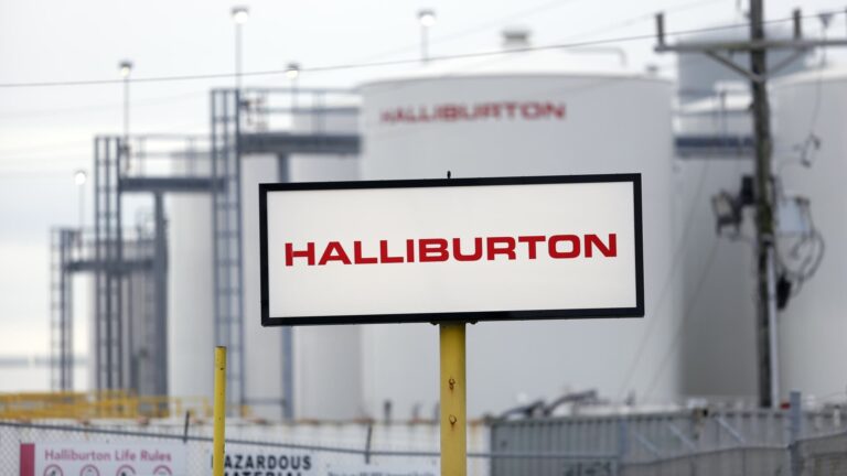 Barclays says it's the best buying opportunity in 20 years for these oil stocks